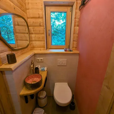 Vakantiehuis Idyllisches Holzhaus Im Gruenen *