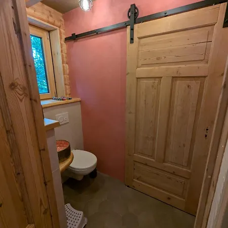 Idyllisches Holzhaus Im Gruenen Vakantiehuis *