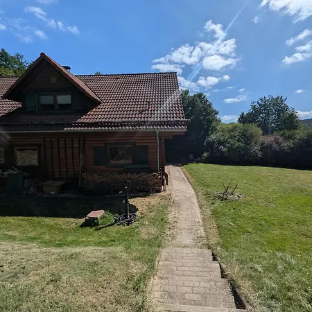 Idyllisches Holzhaus Im Gruenen * Lippersdorf-Erdmannsdorf